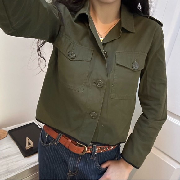 Shacket - Picture 3 of 5